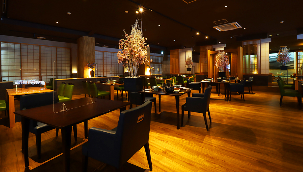 ダイニング「山の風」