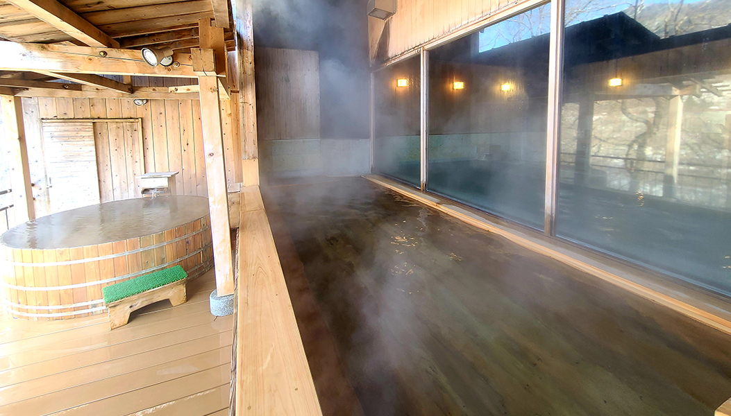 露天風呂「かわみの湯」「昇陽の湯」